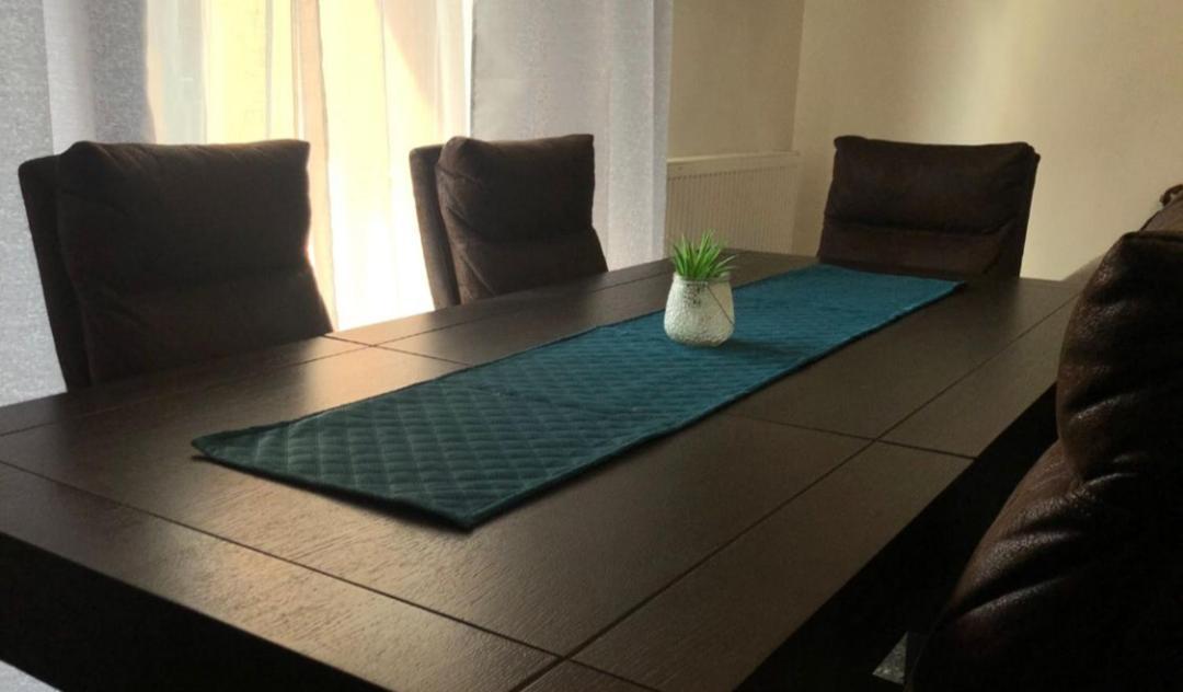 The Unique Apartment Roşu エクステリア 写真