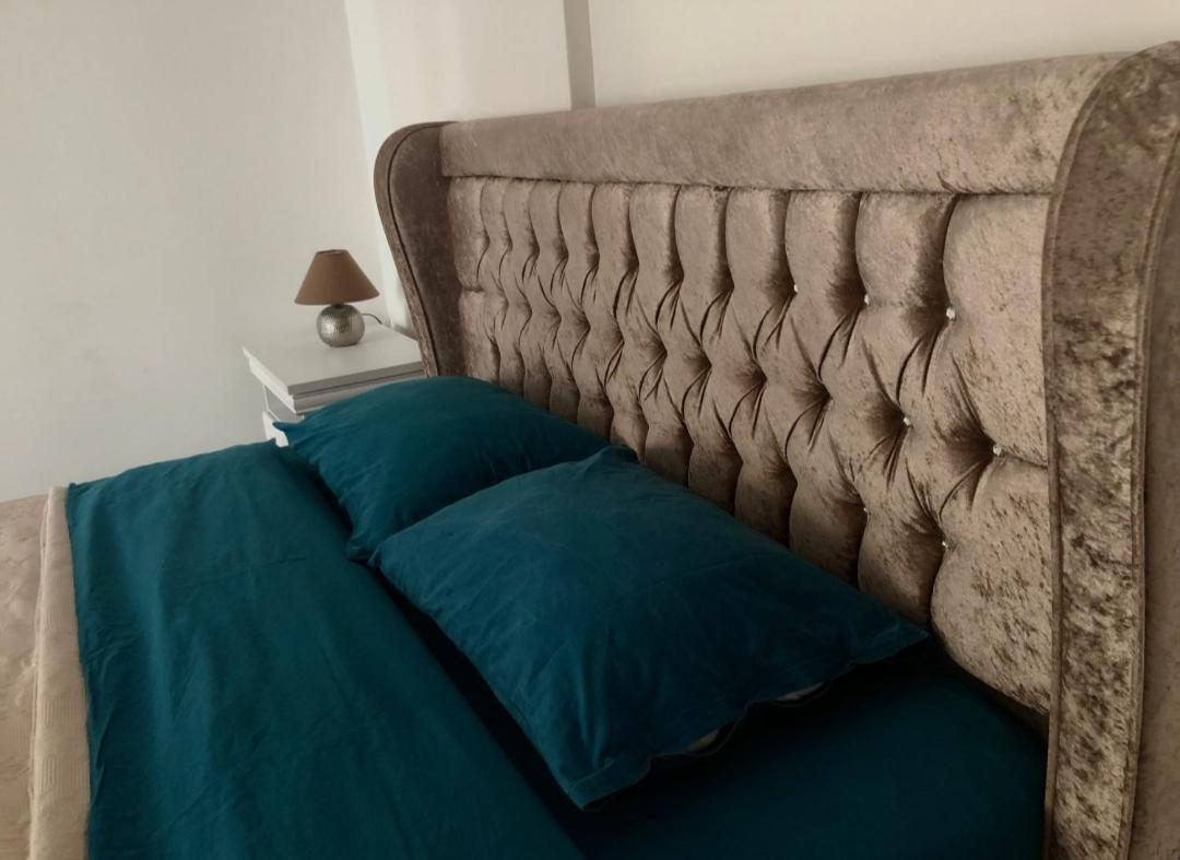 The Unique Apartment Roşu エクステリア 写真